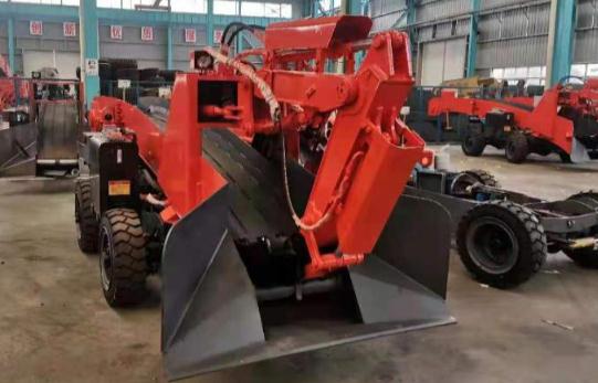 看看帥龍機(jī)電在這里分享的7個使用扒渣機(jī)設(shè)備的注意事項(xiàng)！