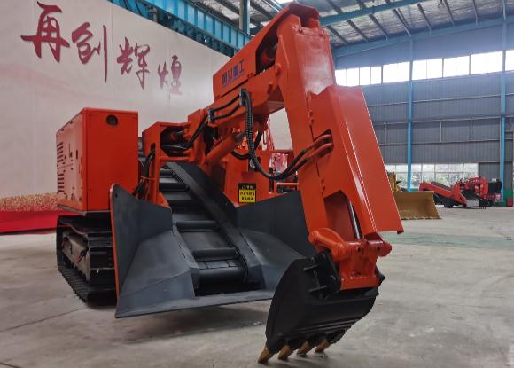 操作履帶扒渣機(jī)的時(shí)候，這8個(gè)事項(xiàng)一定要注意！