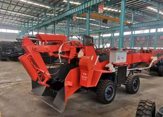 冬季在使用扒渣機(jī)的時(shí)候，要注意什么呢？