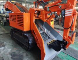 在操作扒渣機(jī)的時(shí)候，要注意哪些方面呢？